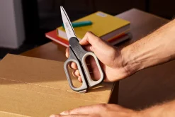 Ciseaux Polyvalents avec Coupe Carton PlusCut™
