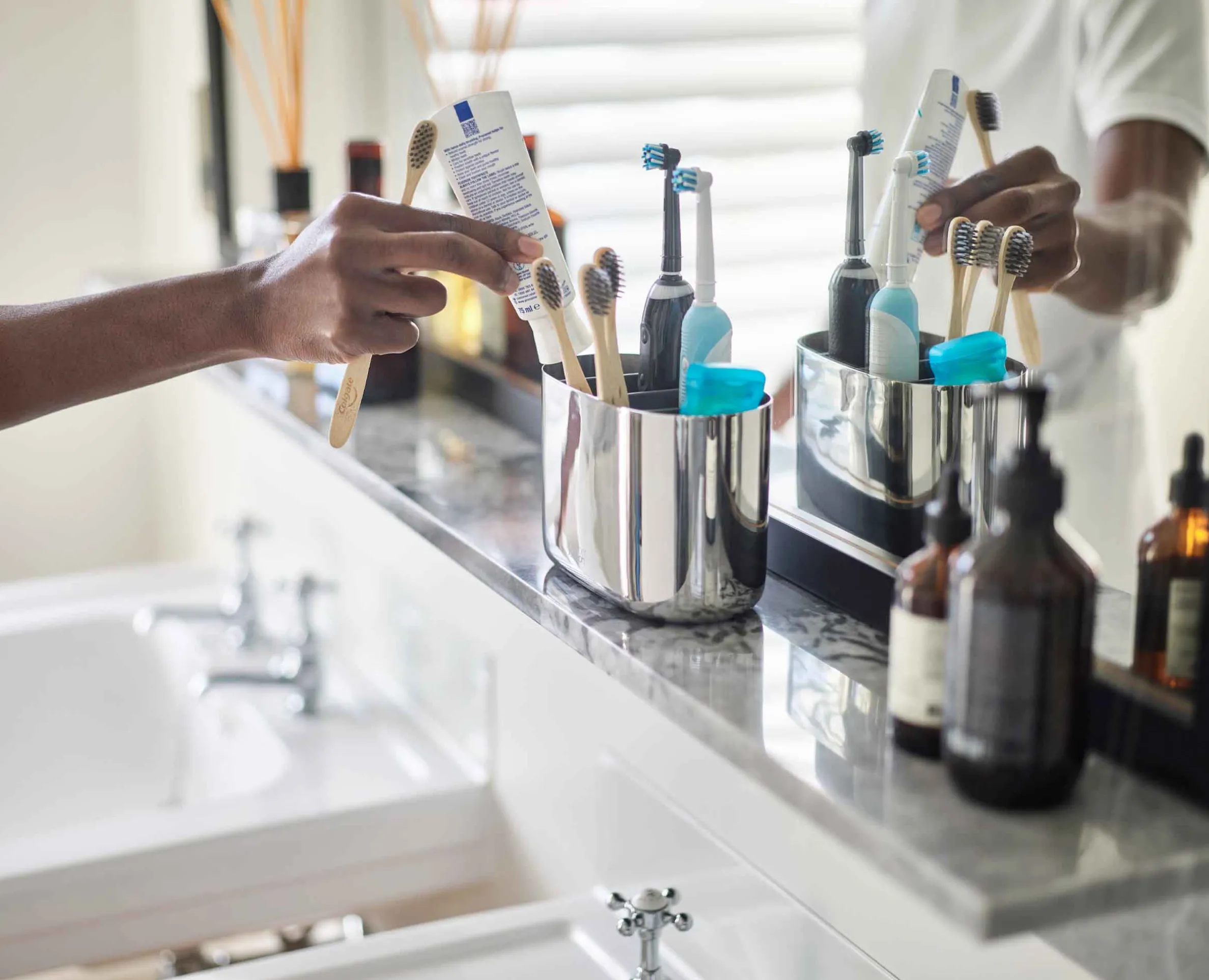Grand Porte-Brosses à Dents en Inox EasyStore™ Luxe