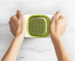 Hachoir à Légumes Facile à Utiliser Blanc ChopCup™