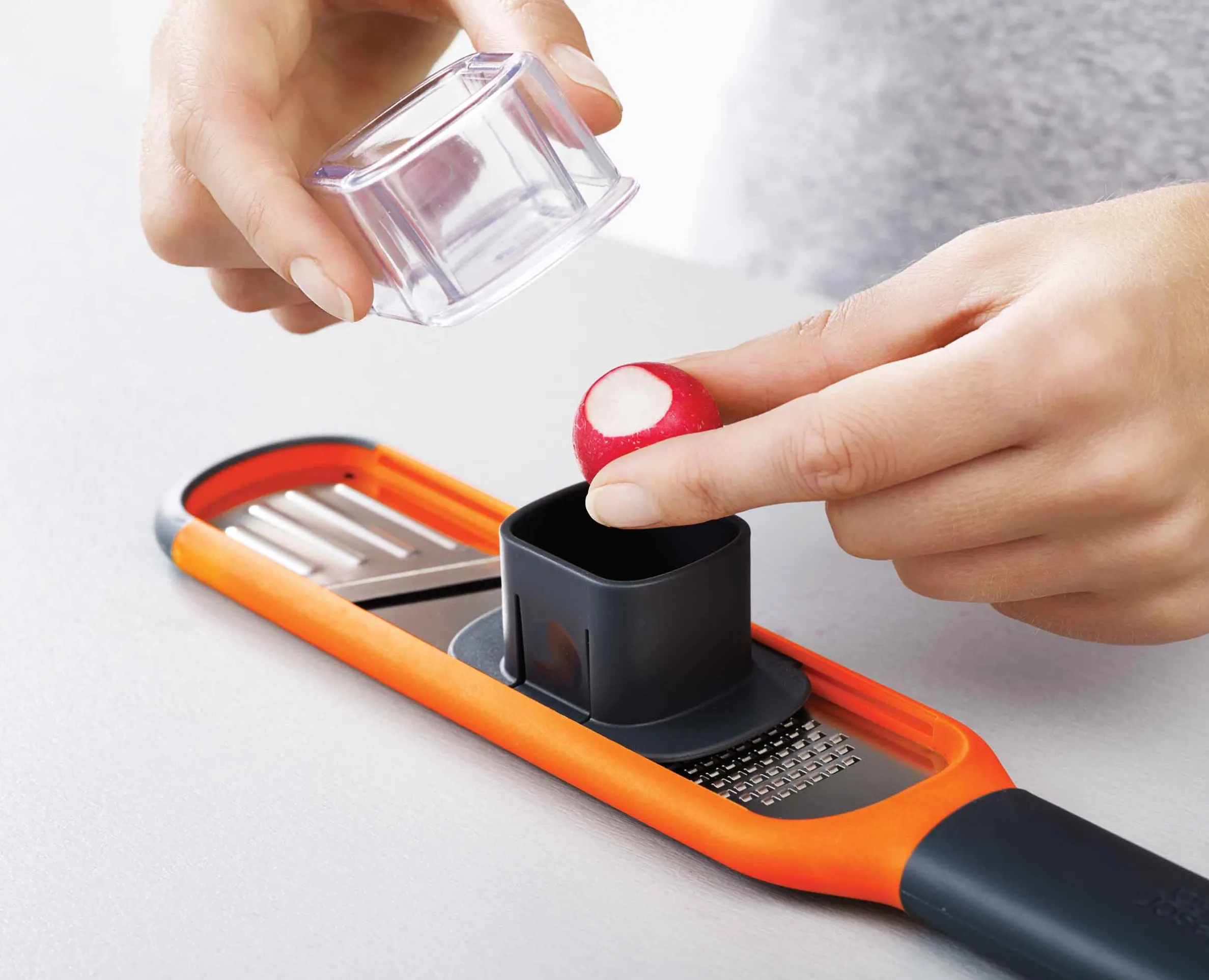 Mini Râpe Eminceur 2-en-1 Orange Handi-Grate™