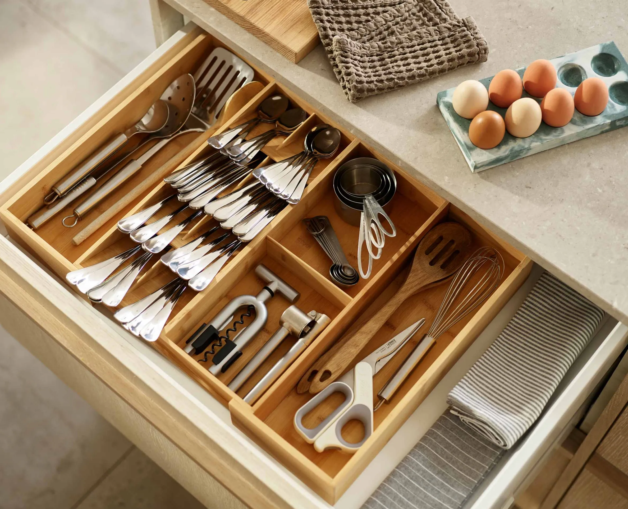 Organisateur de Couverts Extensible Bambou DrawerStore™