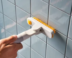 Outil de Nettoyage de Carrelage 2-en-1 avec Manche Télescopique CleanTech™