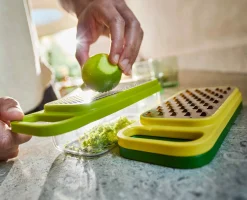 Set de 3 râpes avec conteneur Multi-Grate & Store™