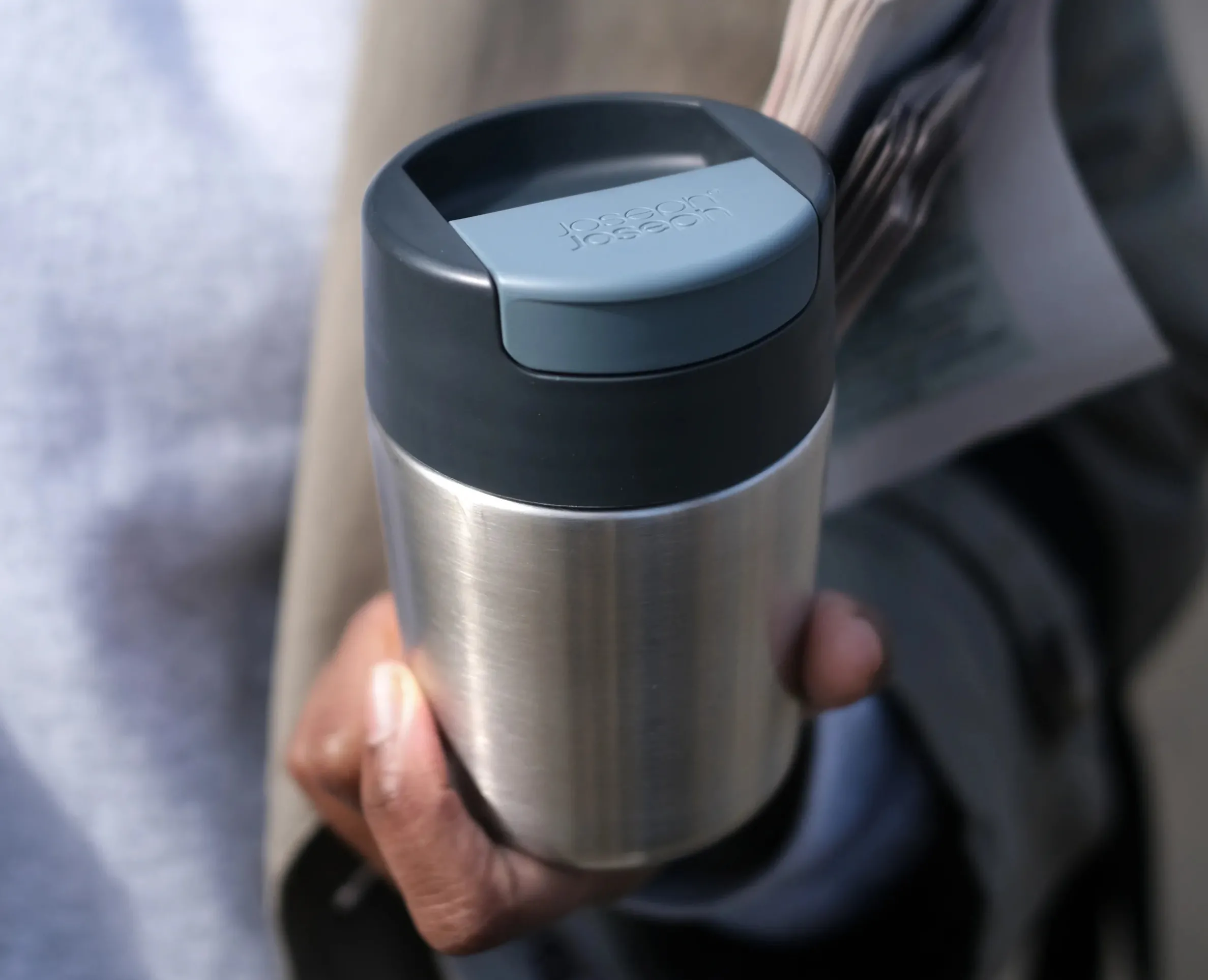 Set de Mug Réutilisable Sipp™ Steel et Gourde Isotherme Loop™ en Inox